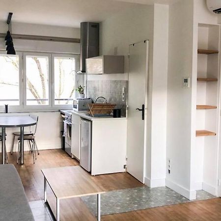 Ferienwohnung Studio Avec Jardin A Tours Exterior foto